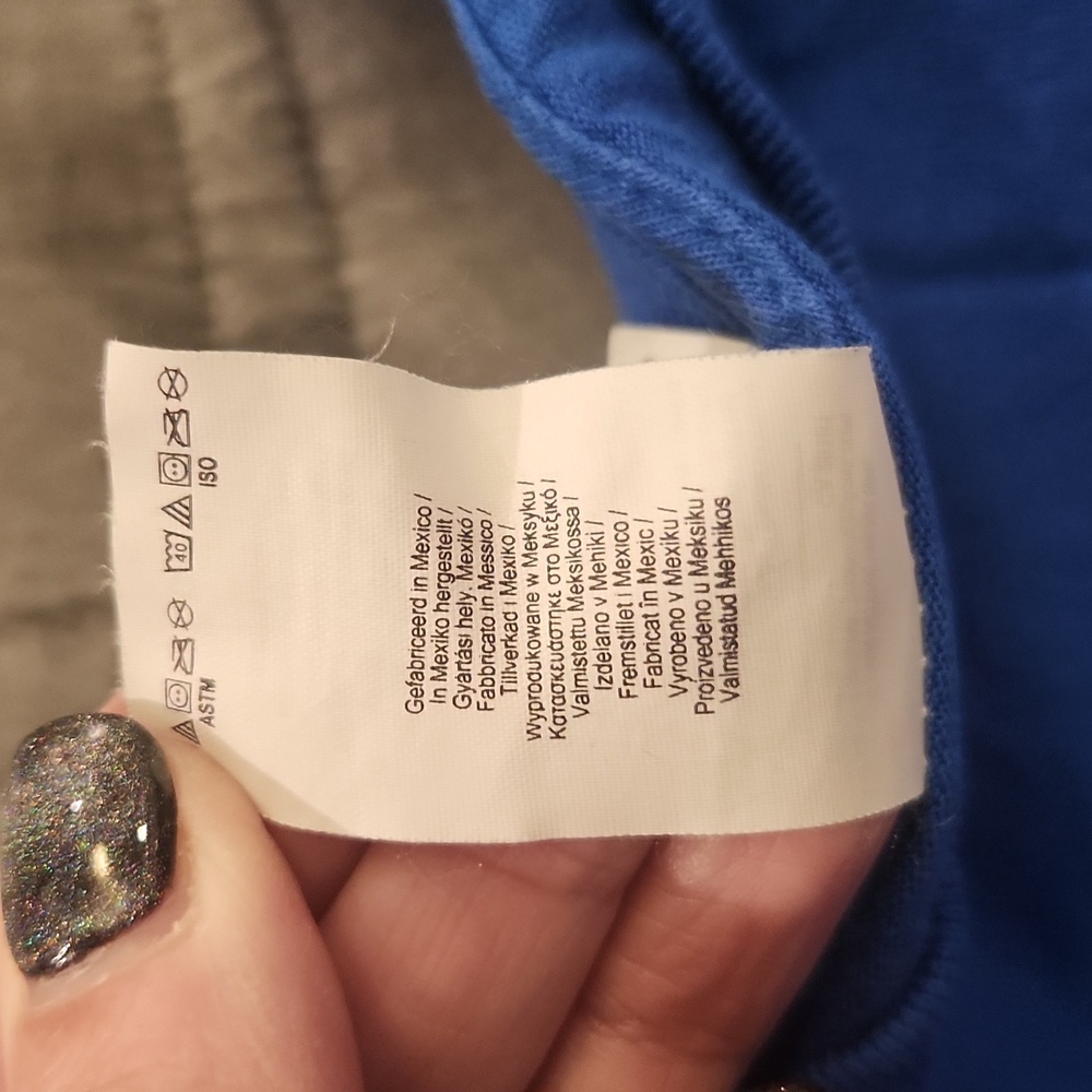 Gildan Fun Graphic Blue Tee Size L! - Picture 6 of 8